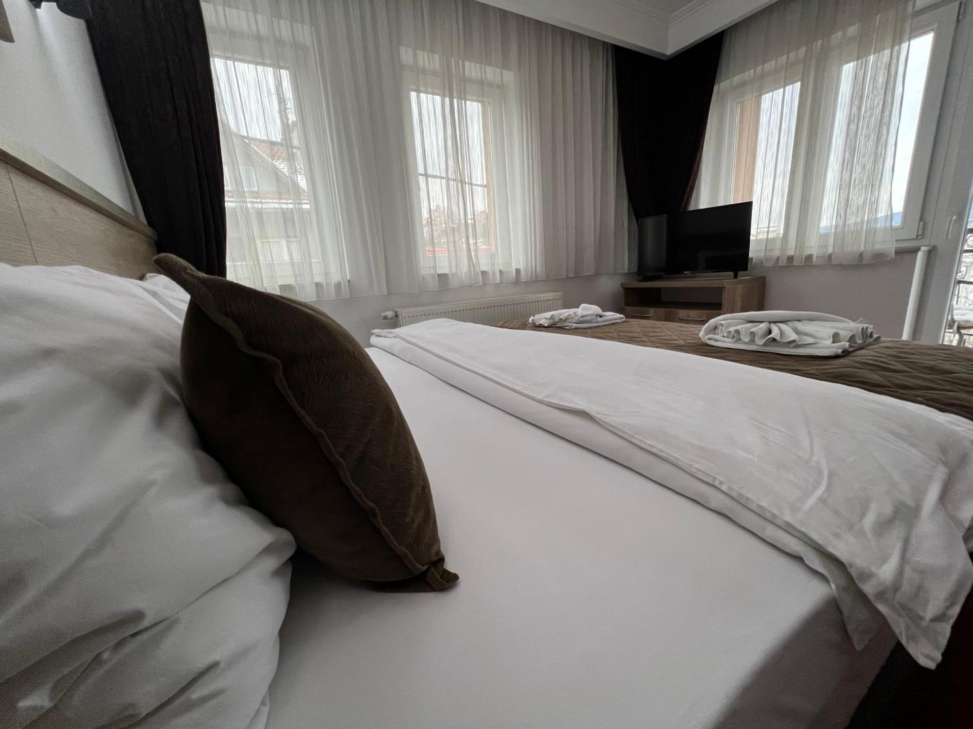 Hotel Nacional Free Parking Sarajevo Luaran gambar